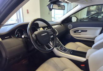Подержанный автомобиль Land Rover Range Rover Evoque 2017 года (9 фото)