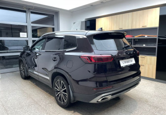 Подержанный автомобиль Chery Tiggo 8 Pro 2022 года (7 фото)