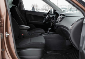 Подержанный автомобиль Hyundai Creta 2016 года (18 фото)