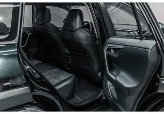 Новый Toyota RAV4 2025 (11 фото)