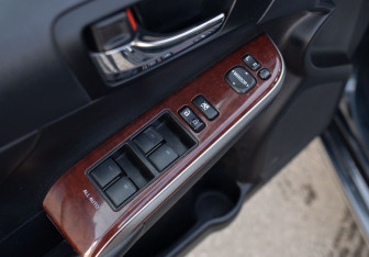 Подержанный автомобиль Toyota Camry Sedan 2012 года (17 фото)