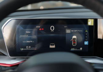 Подержанный автомобиль Geely Coolray 2024 года (13 фото)