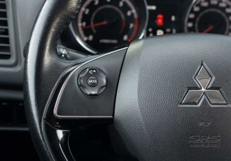 Подержанный автомобиль Mitsubishi ASX 2021 года (12 фото)