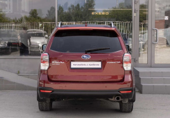 Подержанный автомобиль Subaru Forester Suv 2016 года (6 фото)