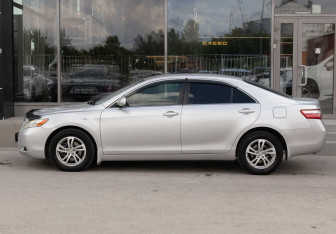 Подержанный автомобиль Toyota Camry Sedan 2008 года (8 фото)