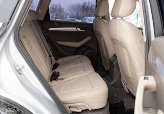 Подержанный автомобиль Audi Q5 2011 года (18 фото)