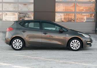 Подержанный автомобиль Kia Ceed Wagon 2018 года (4 фото)