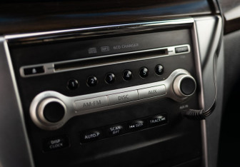 Подержанный автомобиль Nissan Teana 2011 года (16 фото)