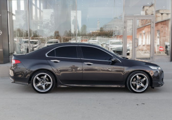 Подержанный автомобиль Honda Accord Sedan 2010 года (4 фото)