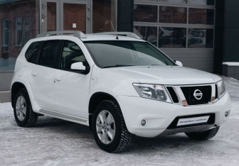 Подержанный автомобиль Nissan Terrano 2019 года (3 фото)