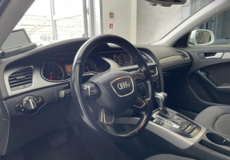 Подержанный автомобиль Audi A4 Sedan 2013 года (7 фото)