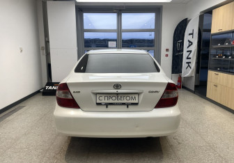 Подержанный автомобиль Toyota Camry Sedan 2003 года (6 фото)