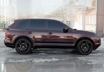 Подержанный автомобиль Porsche Cayenne 2007 года (4 фото)