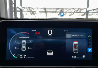 Подержанный автомобиль Geely Coolray 2023 года (19 фото)