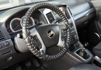 Подержанный автомобиль Chevrolet Captiva 2008 года (11 фото)