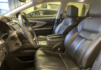 Подержанный автомобиль Nissan Murano Suv 2017 года (8 фото)