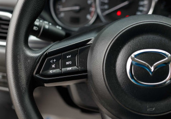 Подержанный автомобиль Mazda CX-5 2018 года (12 фото)