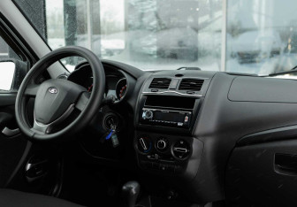 Подержанный автомобиль LADA (ВАЗ) Granta Liftback 2018 года (10 фото)