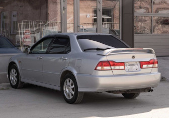 Подержанный автомобиль Honda Accord Sedan 2002 года (7 фото)