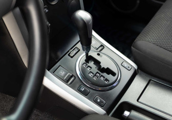 Подержанный автомобиль Suzuki Grand Vitara 2010 года (15 фото)