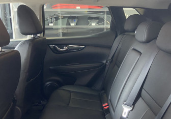 Подержанный автомобиль Nissan Qashqai 2020 года (14 фото)