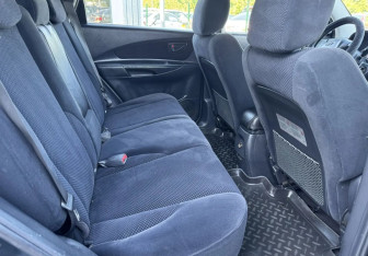 Подержанный автомобиль Hyundai Tucson 2006 года (16 фото)
