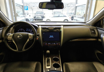 Подержанный автомобиль Nissan Teana 2014 года (8 фото)