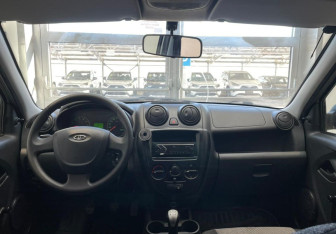 Подержанный автомобиль LADA (ВАЗ) Granta Sedan 2017 года (11 фото)