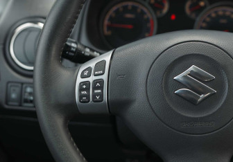 Подержанный автомобиль Suzuki SX4 Hatchback 2010 года (12 фото)