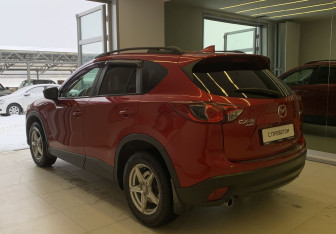 Подержанный автомобиль Mazda CX-5 2015 года (6 фото)
