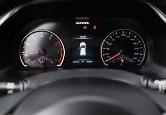 Подержанный автомобиль Haval F7 2019 года (13 фото)