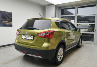 Подержанный автомобиль Suzuki SX4 Hatchback 2014 года (5 фото)