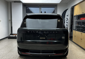 Подержанный автомобиль Land Rover Range Rover 2023 года (5 фото)