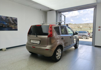 Подержанный автомобиль Nissan Note 2007 года (4 фото)