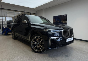 Подержанный автомобиль BMW X7 2019 года (5 фото)