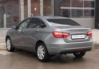 Подержанный автомобиль LADA (ВАЗ) Vesta Sedan 2021 года (7 фото)