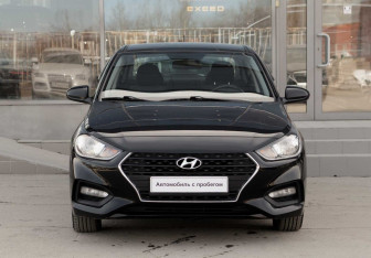 Подержанный автомобиль Hyundai Solaris Sedan 2017 года (2 фото)