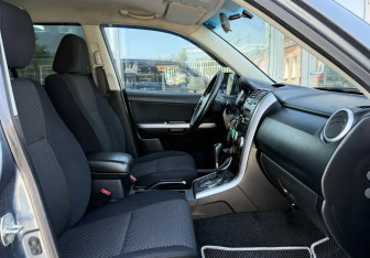 Подержанный автомобиль Suzuki Grand Vitara 2007 года (17 фото)