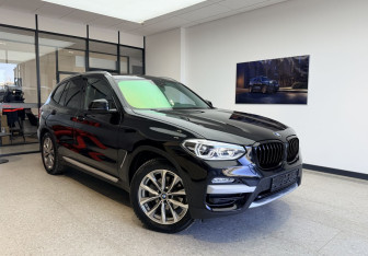 Подержанный автомобиль BMW X3 2019 года (3 фото)