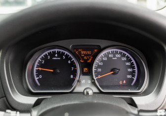 Подержанный автомобиль Nissan Note 2018 года (12 фото)