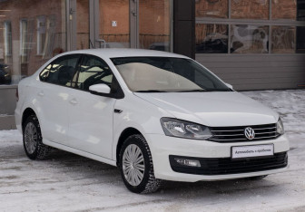 Подержанный автомобиль Volkswagen Polo Sedan 2020 года (3 фото)