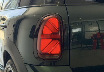 Подержанный автомобиль MINI Countryman 2012 года (8 фото)