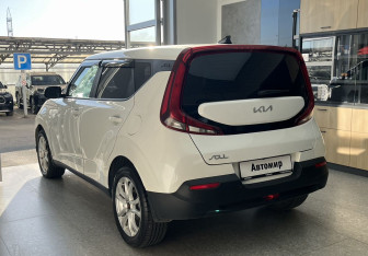 Подержанный автомобиль Kia Soul 2021 года (5 фото)