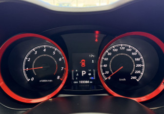 Подержанный автомобиль Mitsubishi Lancer Sedan 2012 года (12 фото)