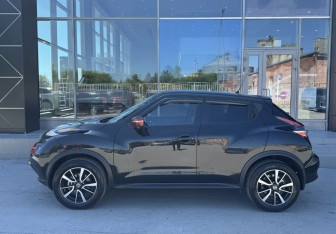 Подержанный автомобиль Nissan Juke 2017 года (8 фото)