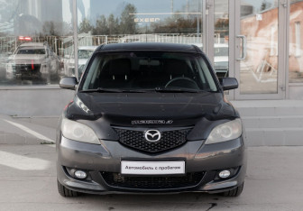 Подержанный автомобиль Mazda 3 Hatchback 2005 года (2 фото)