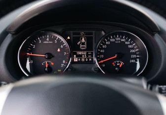 Подержанный автомобиль Nissan Qashqai+2 2013 года (13 фото)