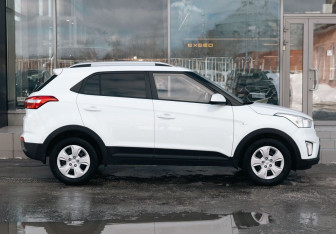 Подержанный автомобиль Hyundai Creta 2021 года (4 фото)