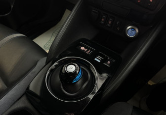 Подержанный автомобиль Nissan Leaf 2018 года (13 фото)