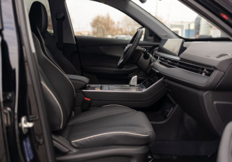 Подержанный автомобиль Chery Tiggo 4 2025 года (21 фото)